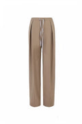 Relaxed Tailored Wide-Leg Drawstring Trouser – Camel